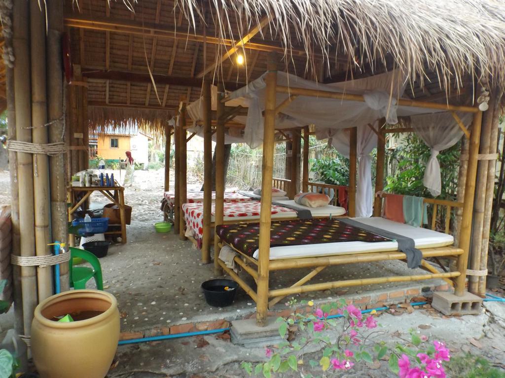 Lanta Long Beach Hostel Koh Lanta Exterior photo