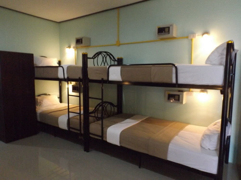 Lanta Long Beach Hostel Koh Lanta Exterior photo
